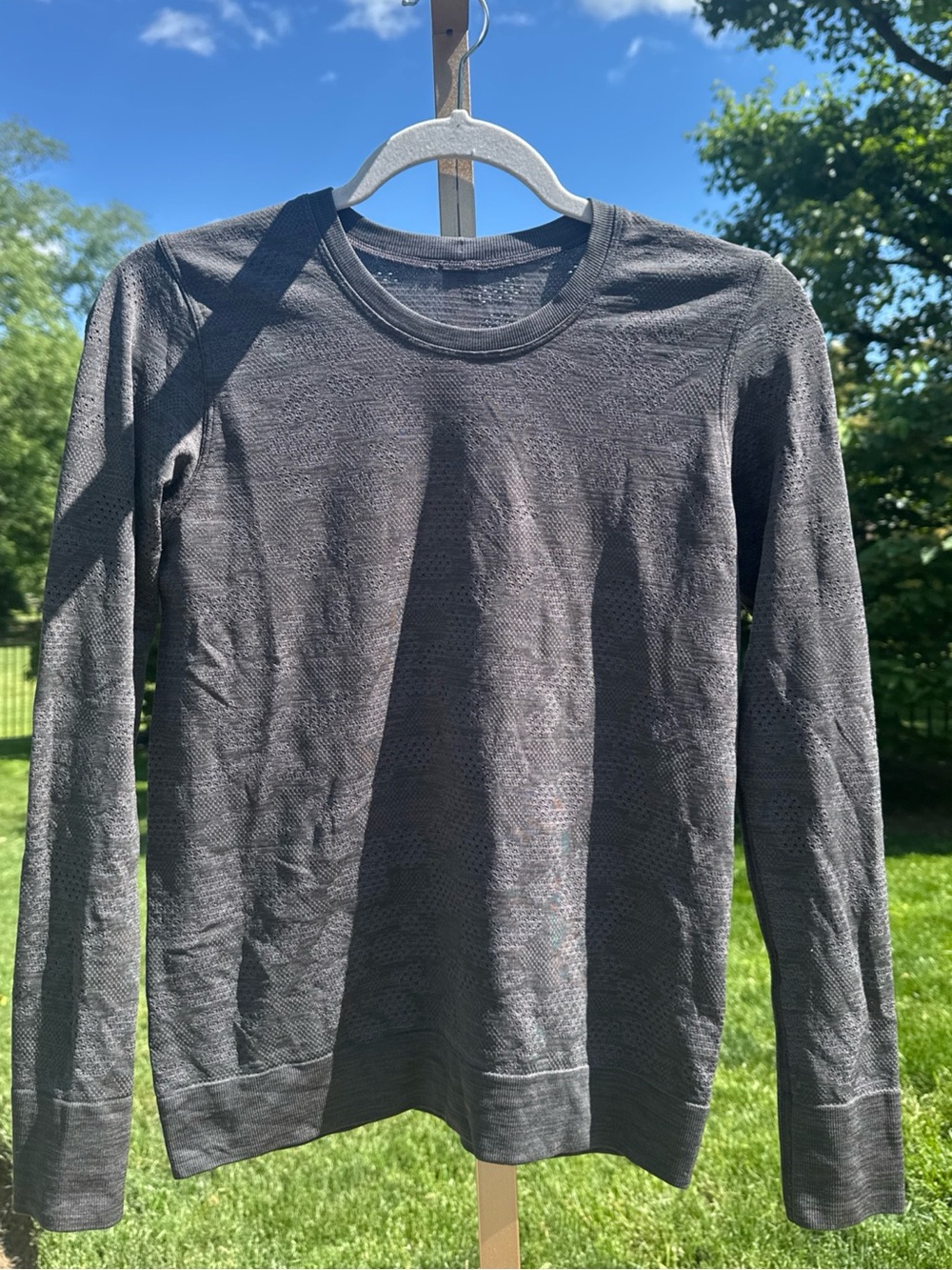 Lululemon Summer breeze Lite Breathable Gray camouflage Long Sleeve Shirt Yoga 2